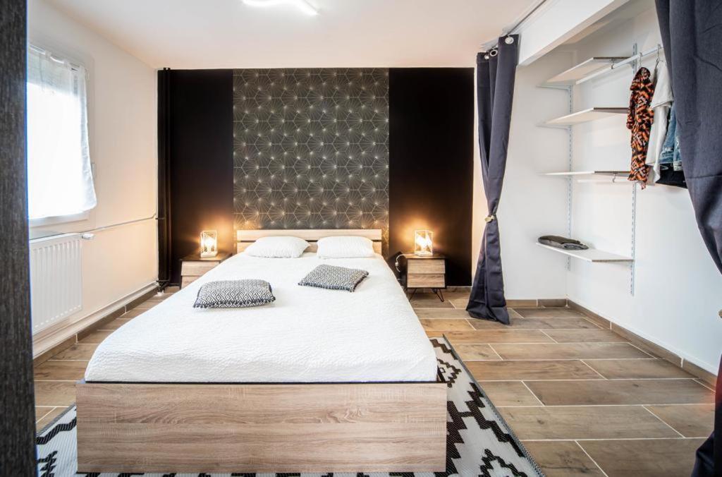 شالو سور سون Beautifulhome Appartement Avec Balcon - Centre Ville المظهر الخارجي الصورة