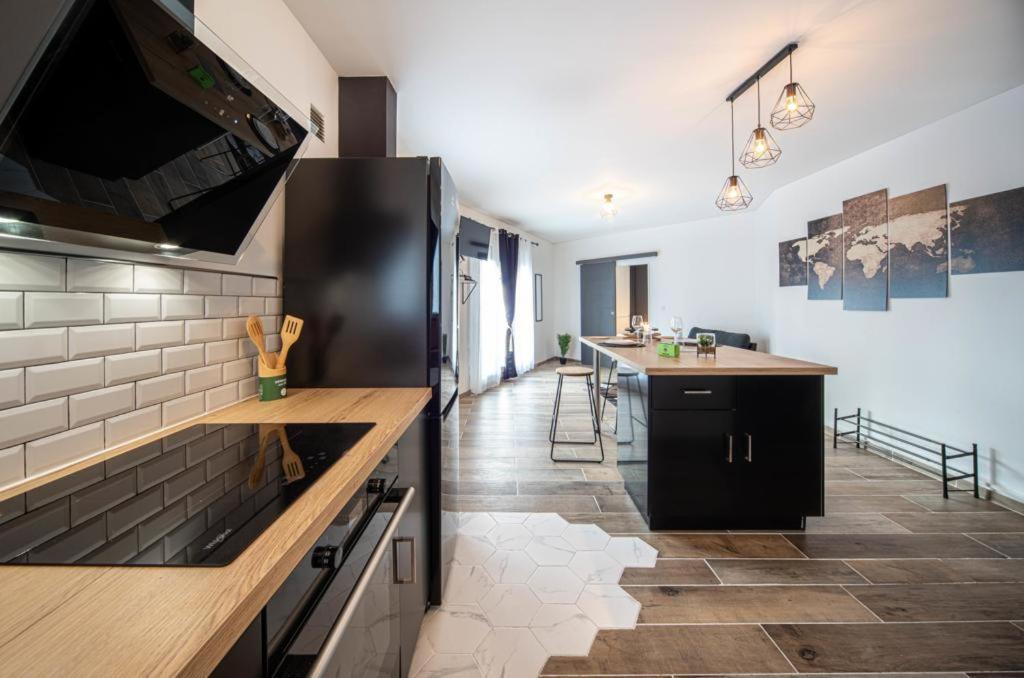 شالو سور سون Beautifulhome Appartement Avec Balcon - Centre Ville المظهر الخارجي الصورة